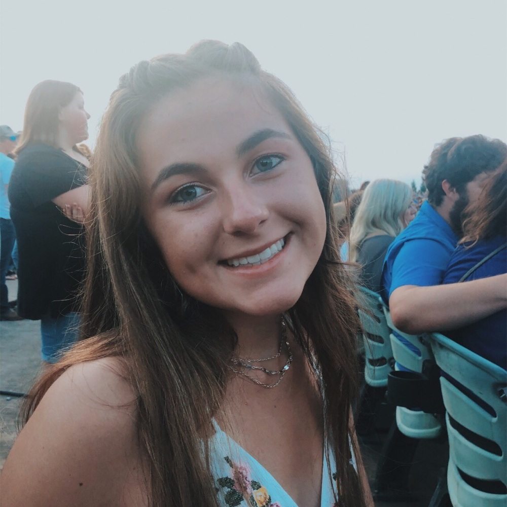 Meet your Posher, Zoe